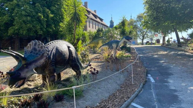 chateau-montbeliard-dinosaures